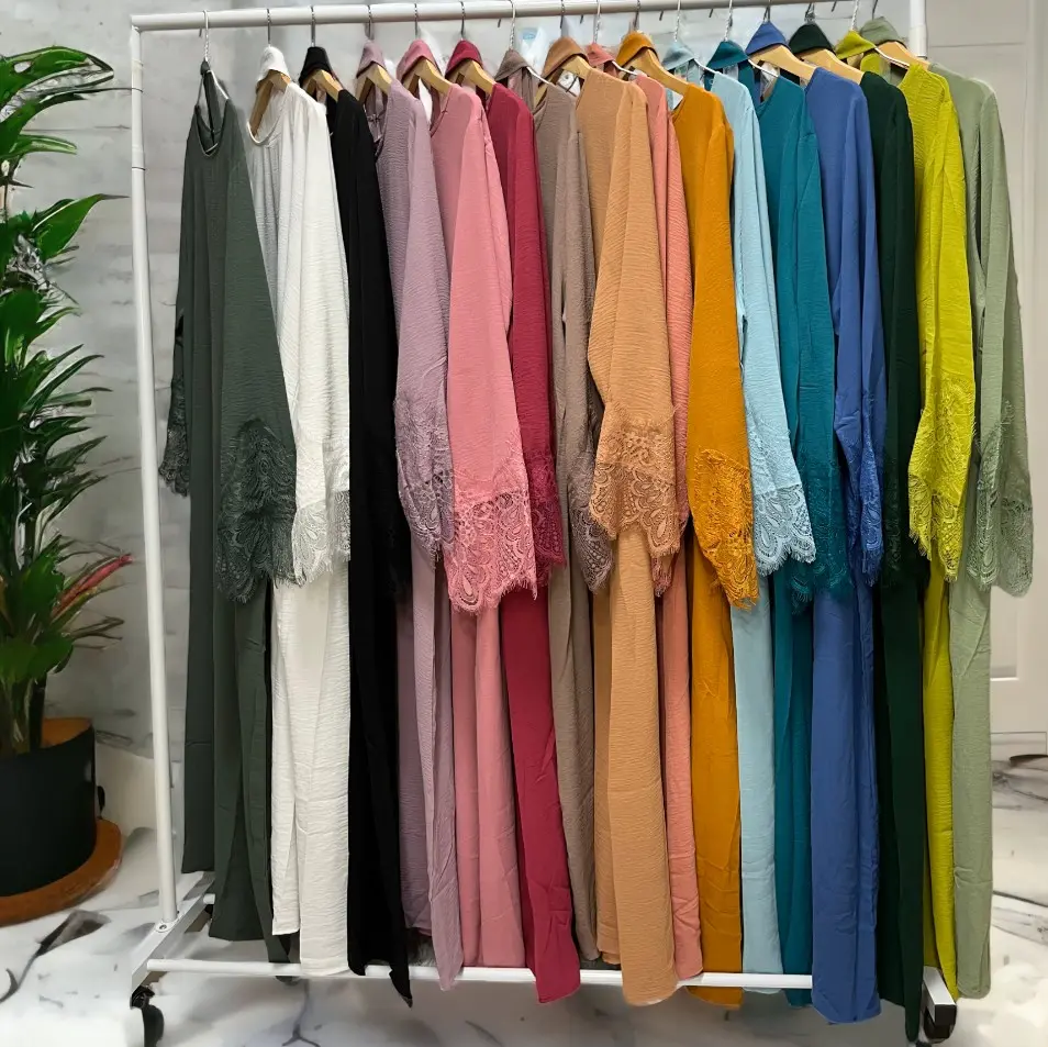 Jubah Lace Cun Meletop Flowy Kain Sedap / Muslimah