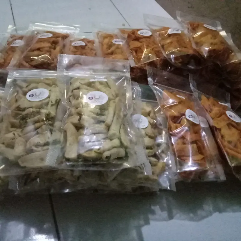 Keripik Kering Basreng Pedas Daun Jeruk Snack Makanan - Food 5