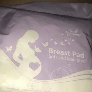 Angel Mommy Bantalan Payudara Sekali Pakai  30 50 100pcs Super Absorbent & Nyaman untuk Ibu Menyusui Bayi Siang Malam Kemasan Individu Bebas Wangi BPA BPS UB/WAI