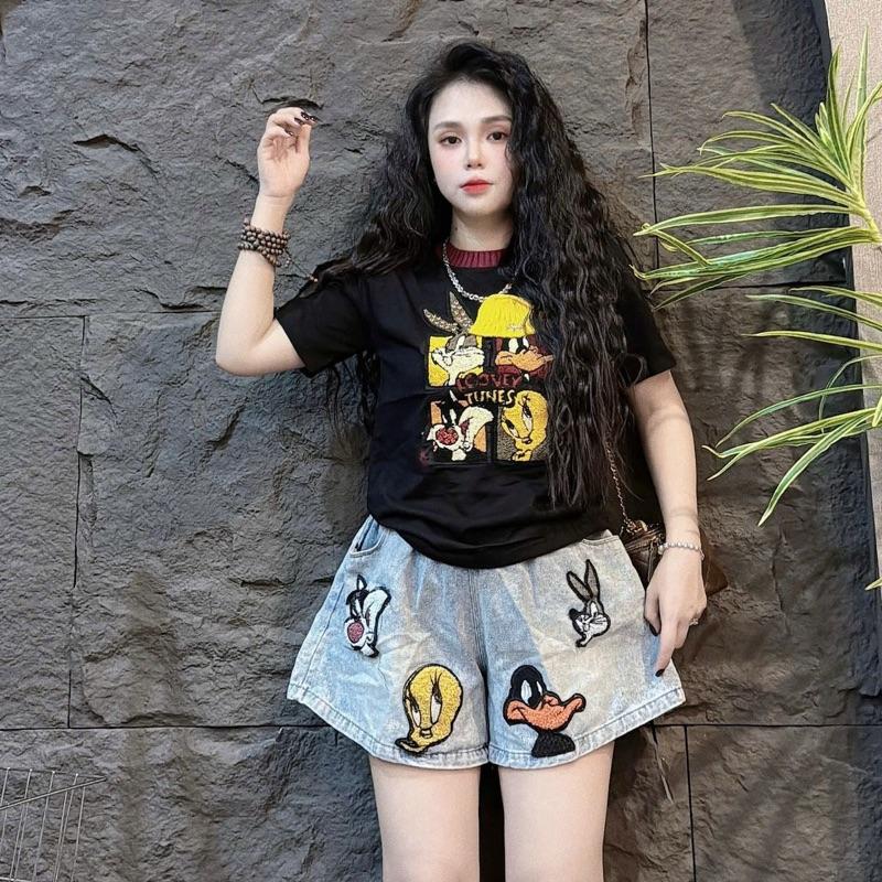 Set bộ jean đùi hoạt hình thêu long đính đá áo siêu cấp cotton tay ngắn cổ tròn quần lưng thun bản to co giản nữ 0