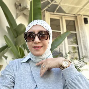 Afp Hijab - Viscose Bambo Nemplok Pashmina Premium Kerudung Wanita Syal Muslim Panjang 175x75 Bahan Ringan Adem Mewah Double Stitching Instan Hitam