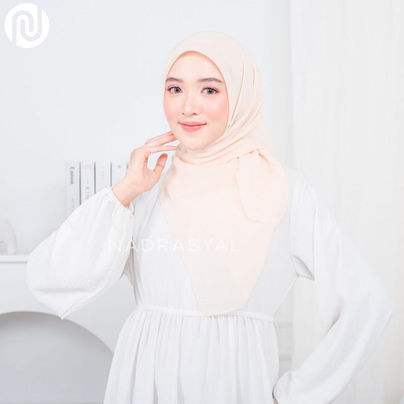 NADRASYAL - Plain Square Hijab Segiempat Polycotton Hijab Persegi Wangi Bella Square (TANPA LABEL) Nyaman Muslim Kerudung Basic 6
