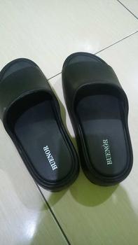 Product Review of Sandal Slip On Bahan Karet Anti Licin Ringan Korean Style Terbaru from m**s n**a 0