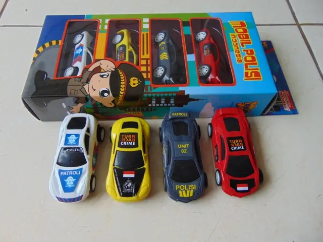 Mainan Mobil Polisi Police Indonesia Pullback 1 set isi 4pcs 1