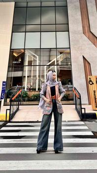 Product Review of COD LULU Biru Retro High Waist Kuolt Celana Jeans Panjang Wanita from F**s 0