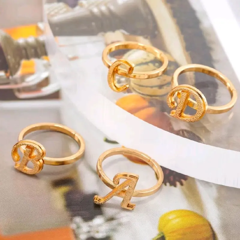 Cincin Titanium huruf simpel dan elegan 0