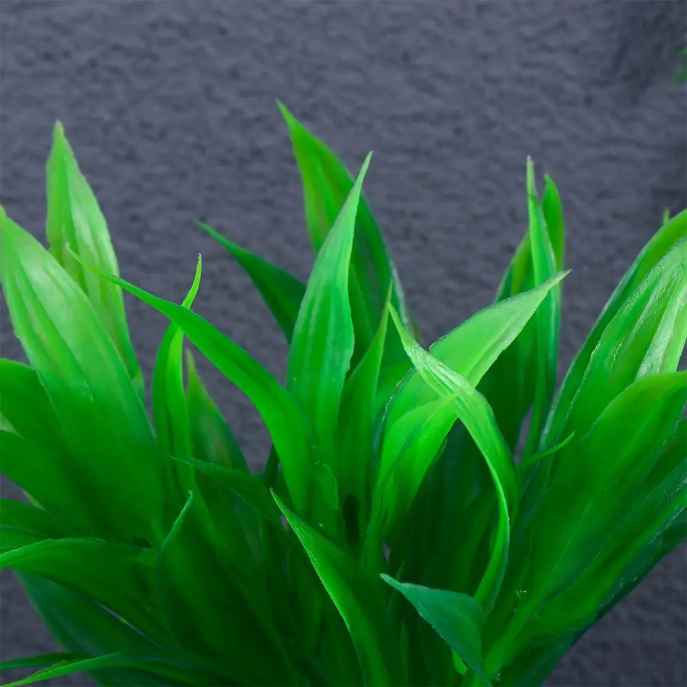 Green Plastic UnderWater Fish Tank Decor Ornament Fake Plants Aquarium Decoration Aquarium Accessories Simulation Plants Artificial Water Grass