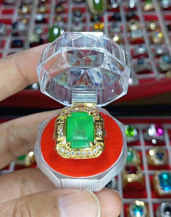 CINCIN BATU ZAMRUD COLOMBIA CHATAM TOP QUALITY IKAT PERAK GOLD MEWAH DAN ELEGANT CINCIN BATU ZAMRUD COLOMBIA CHATAM TOP QUALITY IKAT PERAK GOLD MEWAH DAN ELEGANT