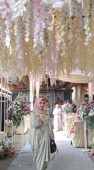 Product Review of SET OUTER FUJI dress lebaran/ kodangan pesta termurahhh baju kondangan kekinian baju one set outer set brukat mewah wanita baju bridesmaid wanita Muslim Panjang Gamis Setelan from C**i M**a 0