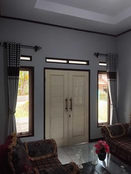 Product Review of gorden jendela rumah bahan blackout semi bludru motif embos model smokring from t**7 1