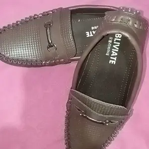 Sepatu Pantopel Anak Laki-laki Obliviate