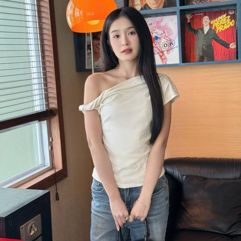 Áo trễ vai xoắn vai dáng ôm tay ngắn trắng/đen bigsize k12 - orimi