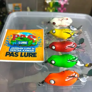 soft frog rasa jaws berisik 4cm 6gr motif merak untuk casting gabus dan toman hook kuat dan tajam karet super lembut