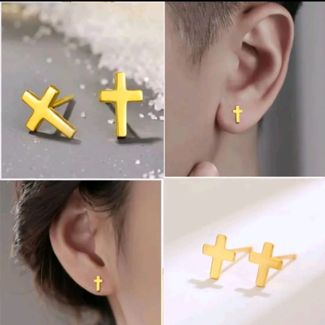 Anting tusuk motif salib titanium unisex Gold