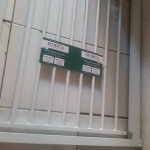 Pagar Pengaman Bayi, Penghalang Pintu & Tangga Mudah Dipasang Kunci 2 Arah Tidak Perlu Mengebor Cocok untuk Pintu Dapur dan Tangga