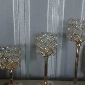 Ornamen Logam Kristal Kreatif Tempat Lilin Kristal Mini Gaya Eropa untuk Hiasan Meja Kopi Dekorasi Rumah Suasana Pernikahan dan Liburan Ukuran Keccil Sedang Besar