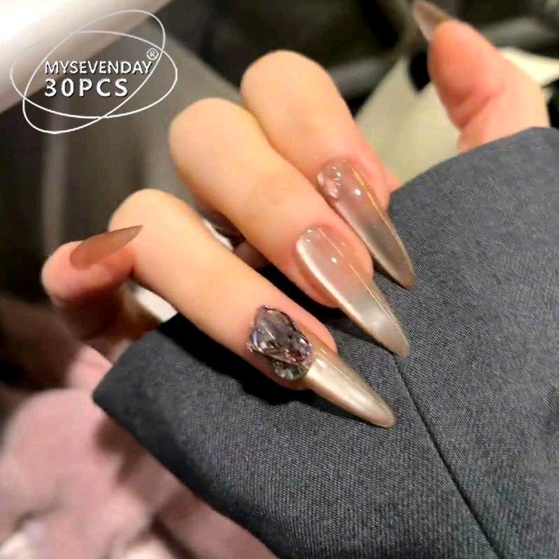  Mã M650_ Nail Box xinh đẹp bộ 24-30 móng tay giả dành cho Nữ + được kèm phụ kiện keo dán 