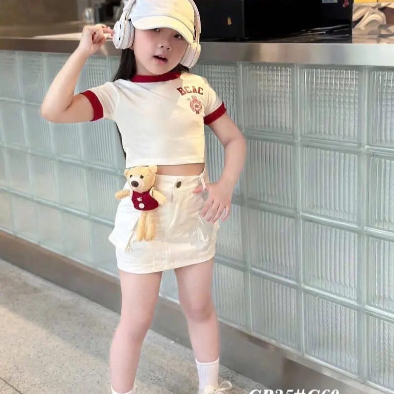 Sét áo croptop mix váy túi hộp tặng kèm gấu cho bé Gái,chất liệu áo cotton váy kaki mềm đủ size 9-30kg Kem