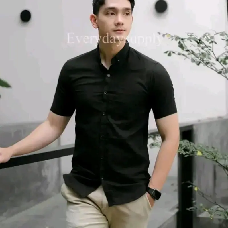 100 ribu dapat 4 kemeja polos lengan pendek pria bebas pilih warna sof katun hitam putih baju Cowok Hem 4