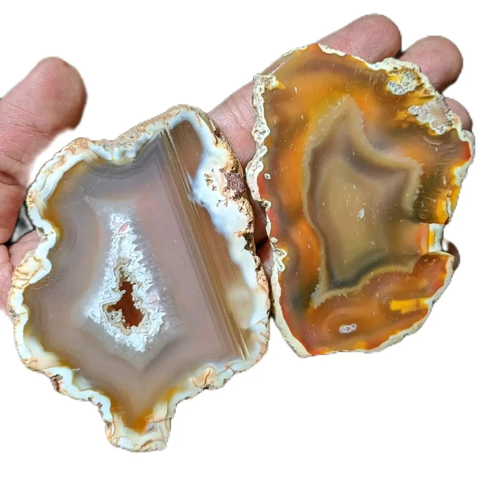 Lempengan batu alam dari bahan carnelian agate Natural.