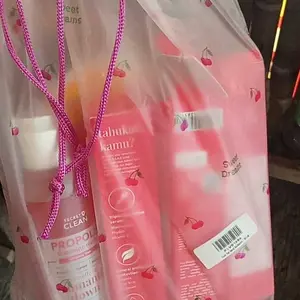 [FYC] Secret Clean Propolis Feminine Care Wash Romantic Love/Happy Day + Herborist Mineral Body Scrub 100gr + Free Gift - Paket Lulur Cerah, Wangi, Melembabkan & Sabun Miss v - Sabun miss v anti gatal, bau - Lulur / scrub penghilang daki