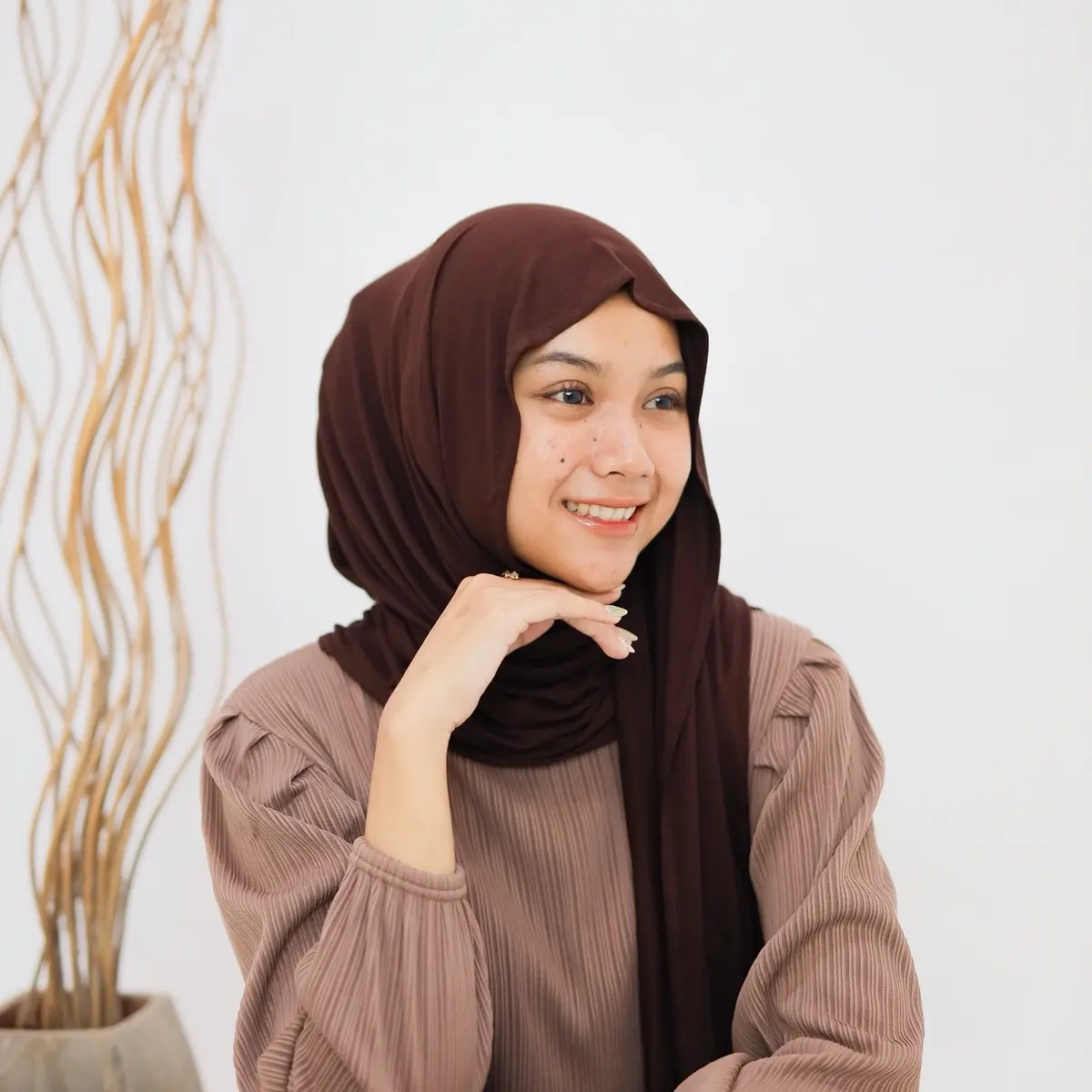 Hijab pashmina Airflow Bahan Ringan Jatuh Anti Gerah