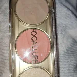 [Official] FOCALLURE Pro-Sculpt 3-in-1 Facial Shaping Palette Highlighter & Contour & Blush