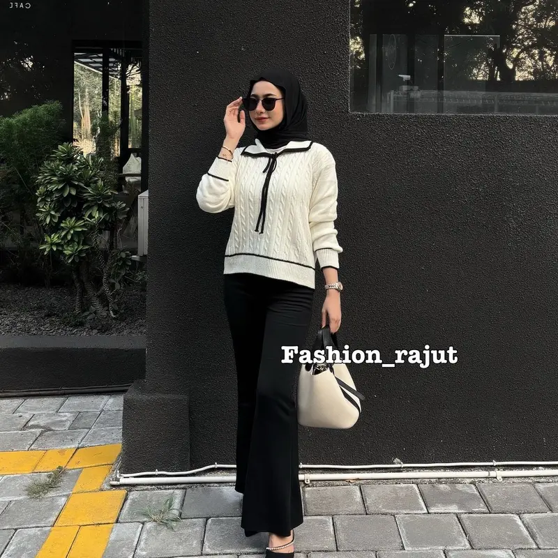 Kirana Bluse Rajut Motif Vita 2