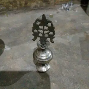 Tempat celak kuno bahan tembaga