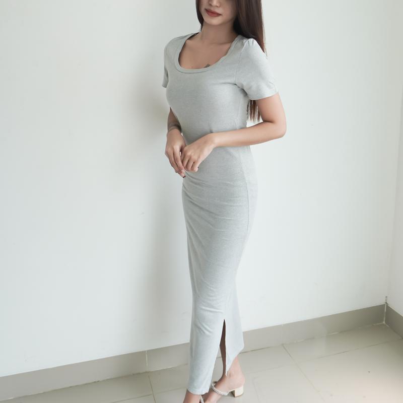 KOKO - Dress Panjang Lengan Pendek Bodycone Wanita Simple Midi Hitam Casual Rayon 2