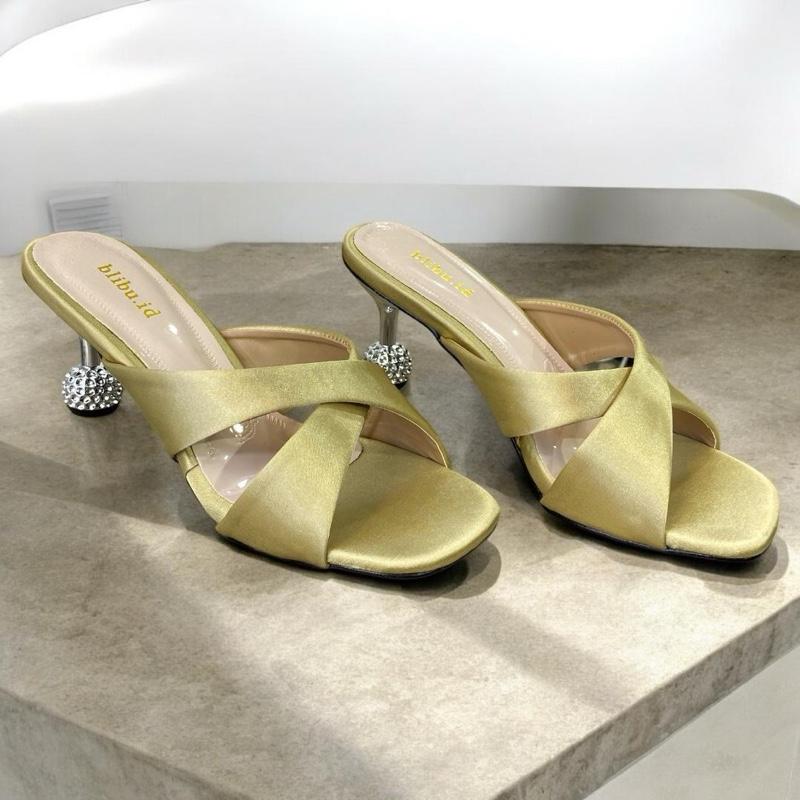 NAURA 7cm sendal pengantin sendal wisuda sendal manten bahan satin By blibu.id 1