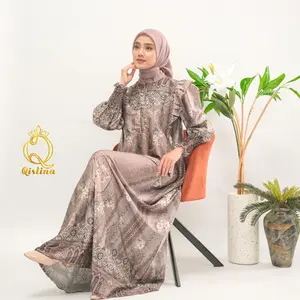 Dress Qisti Series 1 Gaun Gamis Wanita Elegan Busana Muslim arabian silk Printing Mutif Terbaru Pakaian Wanita Luxury dengan Desain Unik dan Menarik