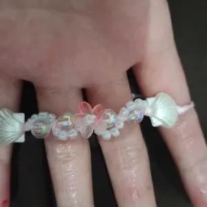Gelang bracelet bunga dengan kerang pink estetik tema lautan | gelang serut atas |