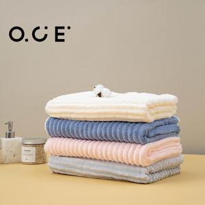 [ดูดซับน้ำได้ดี นุ่ม และไม่หลุดรุ่ย] OCE ผ้าเช็ดตัวสำหรับผู้หญิง ผ้าเช็ดตัวขนแกะปะการัง ดูดซับน้ำได้ดีและแห้งเร็ว ผ้าเช็ดตัวคู่สำหรับใช้ในบ้าน ผ้าเช็ดตัวเรียบง่ายสำหรับผู้ชายและผู้หญิง