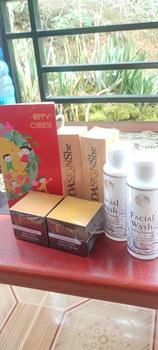 Product Review of # PASANGAN FLEK HITAM (SUNSCREEN & CREAM MALAM from i** a**h 0