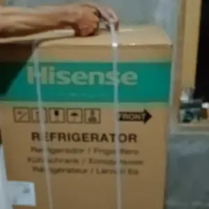 HISENSE-RR195D4IGN-Kulkas 157L -Kapasitas 1 Pintu -Desain Unik Dan Bergaya-Ruang Pendinginan-Tombol Pencairan Es- Separate Chiller -Lampu LED-Big Door Balcony-Anti Bacteria Dool Seal-Fruit&Vegetable Box