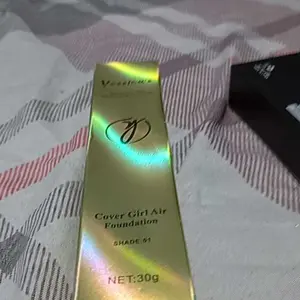 FYC - Yessica's Waterproof Foundation Cover Girl Air Moisturize Skin