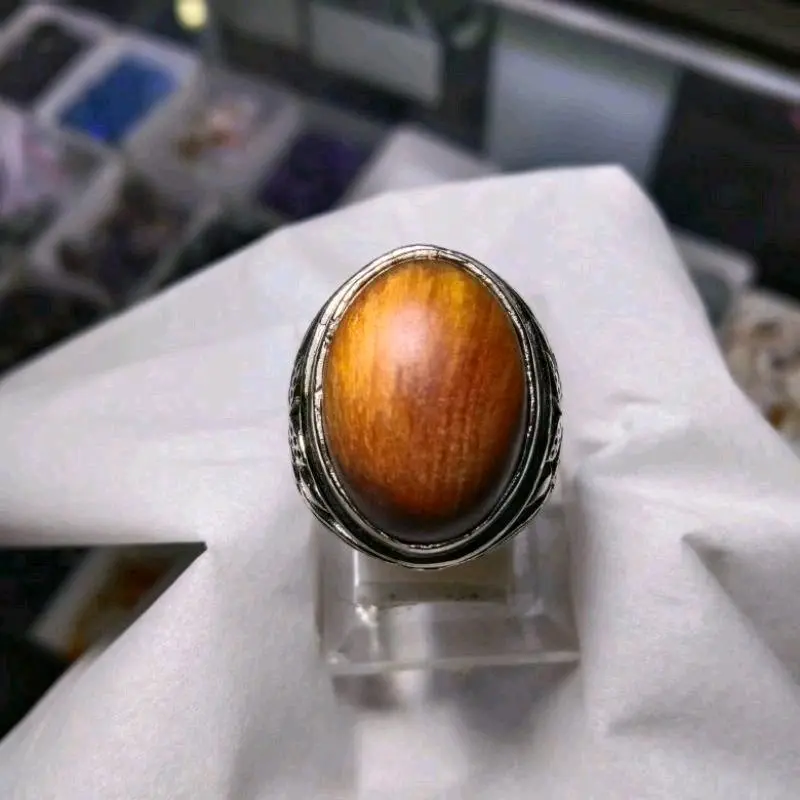 Cincin akik kayu agatis senter tembus Merah 4