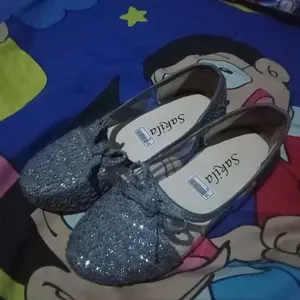 khainuna sepatu flat kaca brukat size 26-30 31-35 anak kaki fashion Tanpa Hak