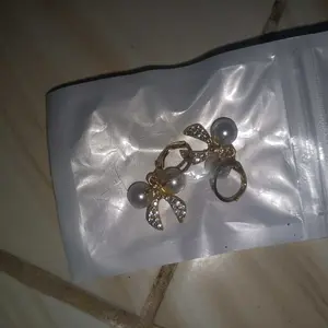 Anting Korea Model Pita Mutiara Hook Earrings Gaya Korean Style Wanita Giwang Fashion Aksesoris Anting HZD Collection E50