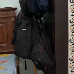 LOVE rak baju Bambu Berdiri Stand Gantungan Baju Dari Cabang Pohon Stand Hanger Kayu Gantungan Berdiri Topi Simple Installation aesthetic portable hanger tas topi Ketegasan tiga kaki Dasar menyilang jemuran dalam rumah gantung Minimalis Furniture