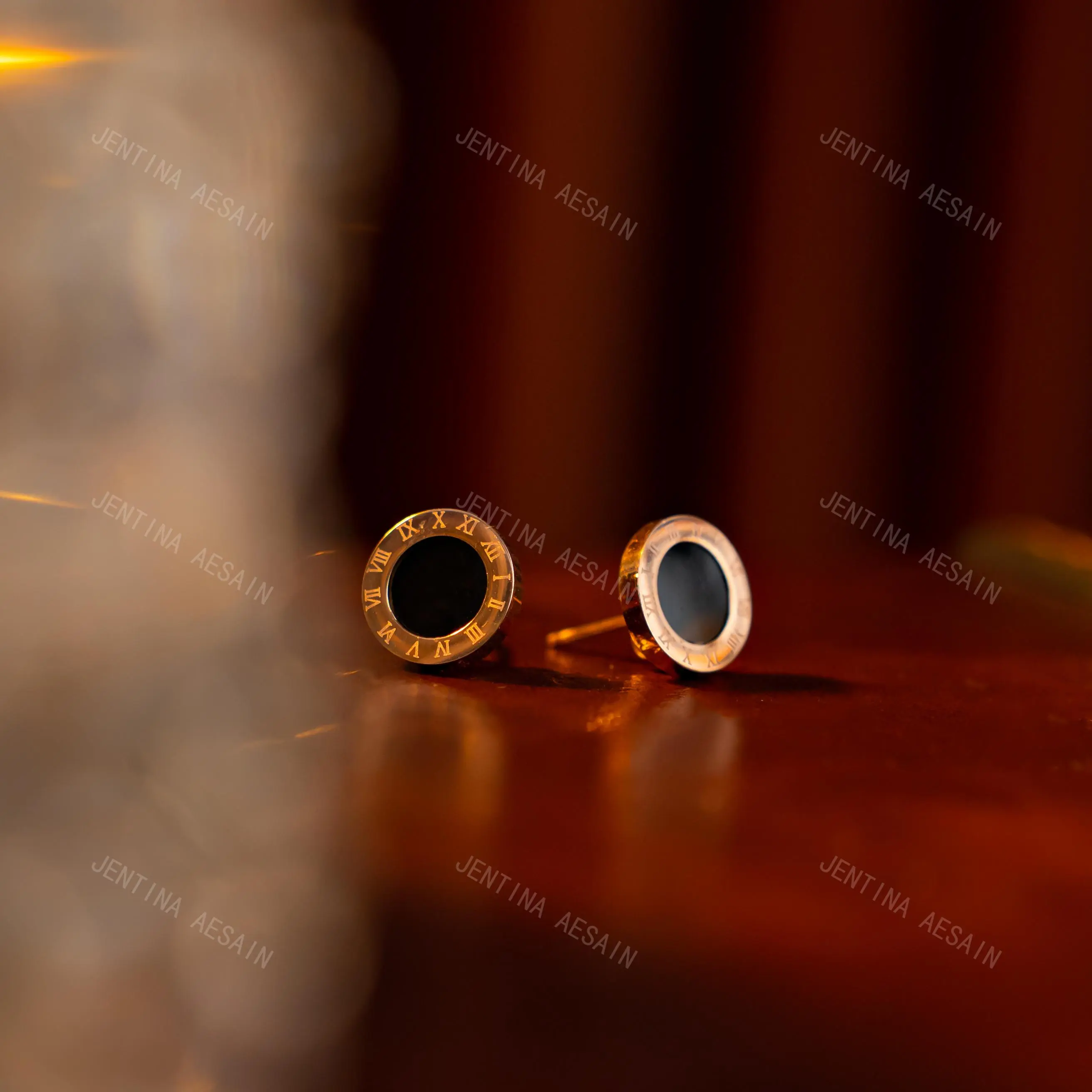 029 Anting angka romawi yang elegan anti karat anti luntur berwarna hitam Aksesoris Earrings