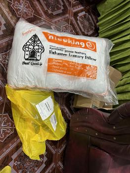 Product Review of 2 Bantal dan 1 Guling Nicoking Mewah Bantal Guling Tidur Kepala Premium Hotel Exlusive Luxury Mewah Lembut Tebal Terbaik Bukan Brendis from N**i 2