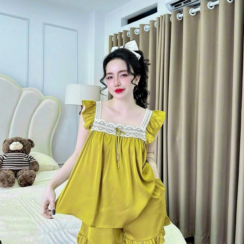 Bigsize 65Kg - 90Kg Set đồ bộ nữ Bigsize Cánh Tiên Chất Vải lụa Latin phối ren thêu quần đùi có túi Women Áo Quần Ngủ Freesize tay cánh tiên che nách thoải mái màu vàng tôn da phù hợp mọi màu da