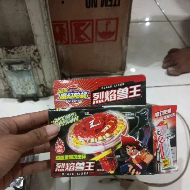 Mainan Gangsing besi beyblade dus anak tersedia 4 Varian Murah berkualitas 2002-6 Toys 4