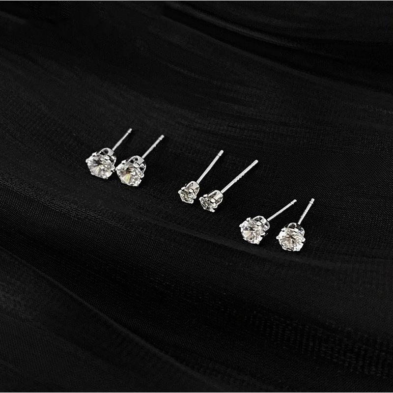 Product Introduction of Simple earrings fashion Mini small earrings 7