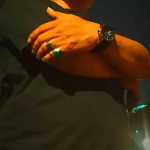 1 lembar batre LR626 batre jam tangan LR 626 / 377 ma-Sell murah  Watch battery Merah