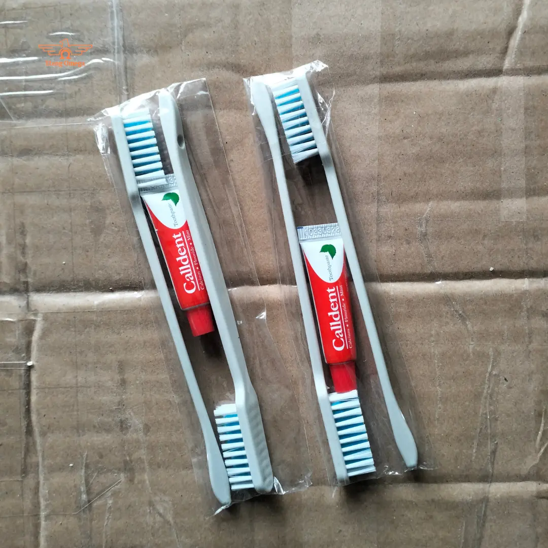 [100 pcs] sikat gigi hotel dental kit 2 Sikat Gigi Jet Biru + Pasta Delident Plastik opp seal