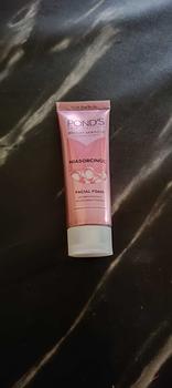 Product Review of Pembersih Muka, Susu Pembersih Muka, Ponds Hong, 50g, Buatan Vietnam, Pembersih Muka, 50g Facial Skincare Wajah from A**r C**a 0