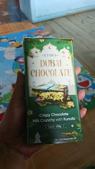 Product Review of DUBAI VERSI RAMADHAN LEBARAN IDUL FITRI crispy pistachio coklat kunafe chocolate bar dubai halal from f**i 0